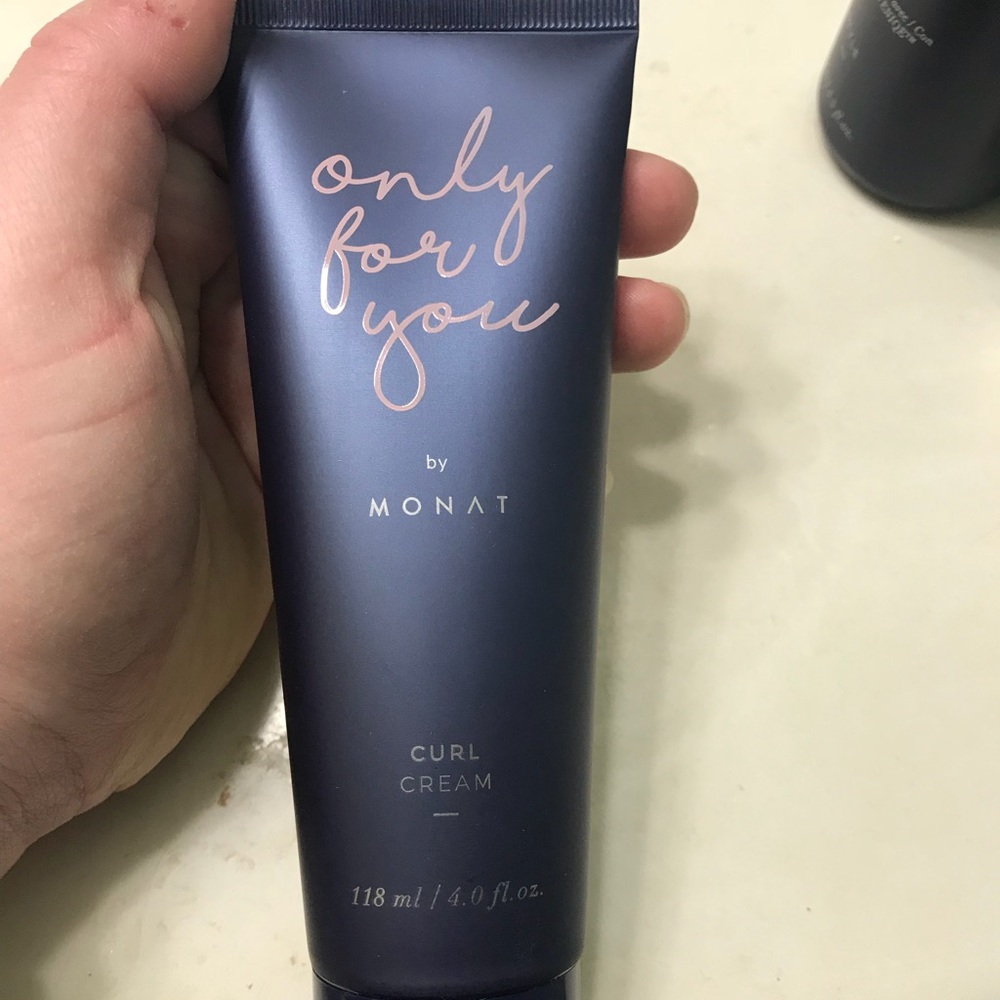 Monat curl cream